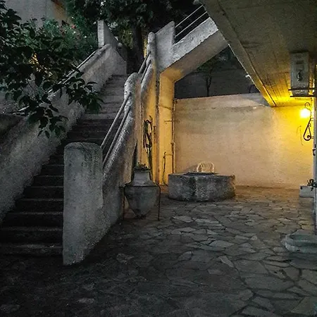 Hébergement de vacances Eny Dimou Khrónia