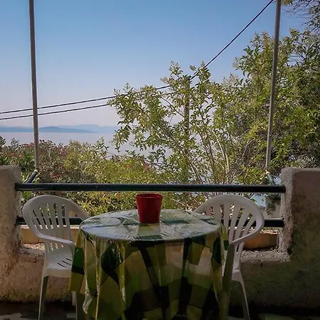 Hébergement de vacances Eny Dimou Khrónia