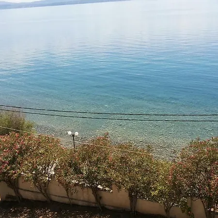 Eny Dimou Hébergement de vacances Khrónia