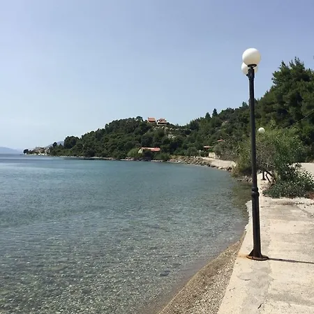 Eny Dimou Hébergement de vacances *